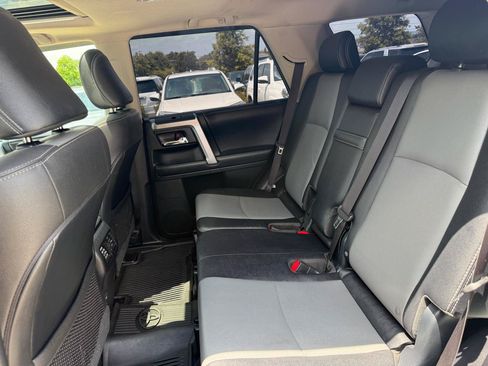 Used 2019 Toyota 4Runner SR5 Premium AWD/4WD image 16