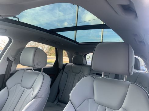 Certified 2023 Audi Q5 e Premium Plus w/ Premium Plus Package AWD/4WD image 10