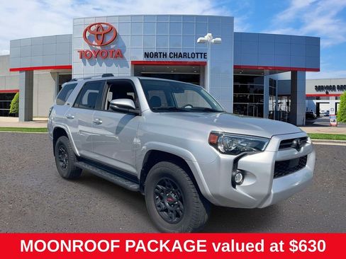 Used 2020 Toyota 4Runner SR5 Premium w/ Moonroof Package AWD/4WD image 1