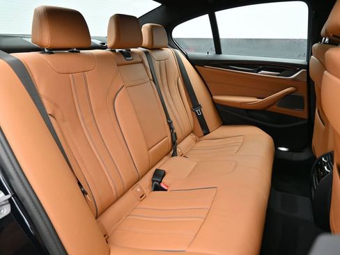 Used 2023 BMW 540i xDrive w/ M Sport Package image 24