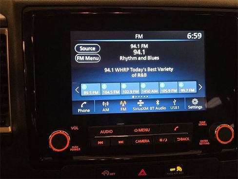 Used 2024 Nissan Frontier SV w/ SV Convenience Package image 16