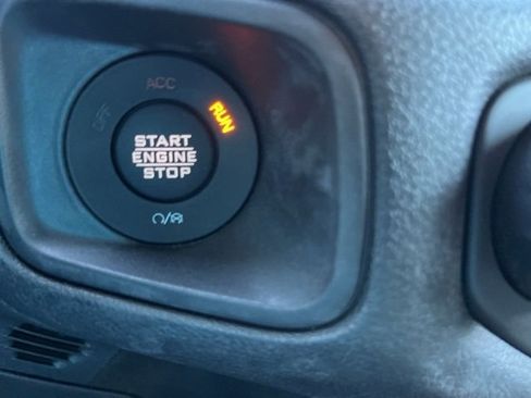 Used 2024 Jeep Wrangler Sport S image 27