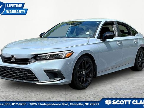 Used 2022 Honda Civic Sport image 3