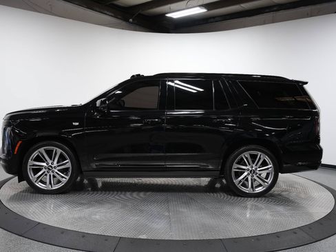 Used 2025 Cadillac Escalade Sport Platinum AWD/4WD image 7