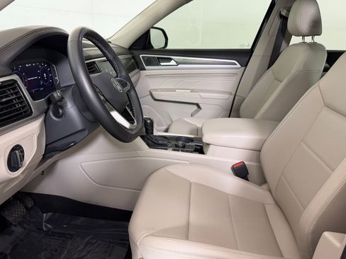 Used 2022 Volkswagen Atlas SE image 8