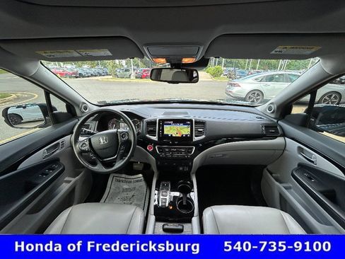 Used 2017 Honda Pilot Touring image 30