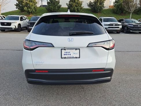 New 2026 Honda HR-V LX image 5
