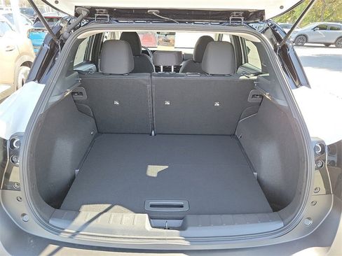 New 2025 Nissan Kicks SV image 13