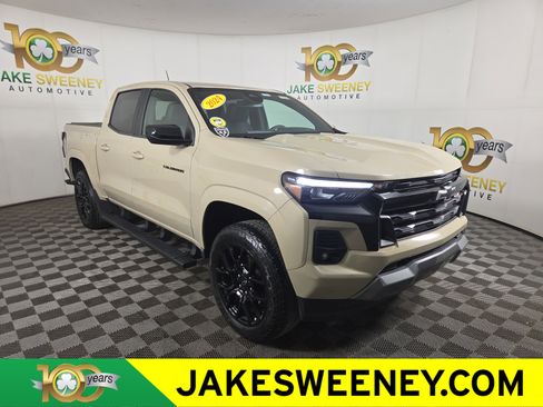 Certified 2024 Chevrolet Colorado Z71 w/ LPO, Dark Essentials Package image 1