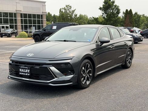 Used 2025 Hyundai Sonata SEL FWD image 23