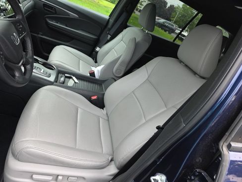 Certified 2023 Honda Passport EX-L image 10