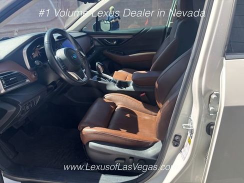 Used 2023 Subaru Outback Touring AWD/4WD image 4