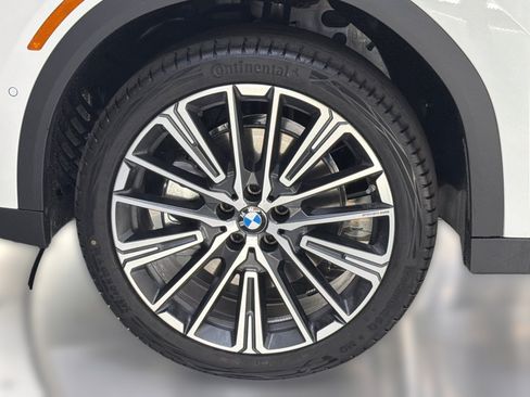 Used 2026 BMW X2 xDrive28i w/ Convenience Package AWD/4WD image 11