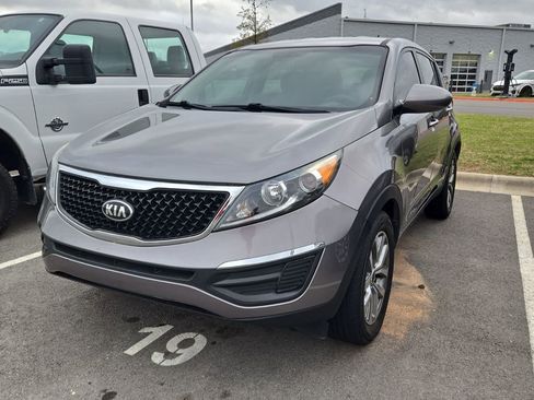 Used 2016 Kia Sportage LX image 1