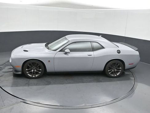 Used 2022 Dodge Challenger R/T Scat Pack RWD image 42