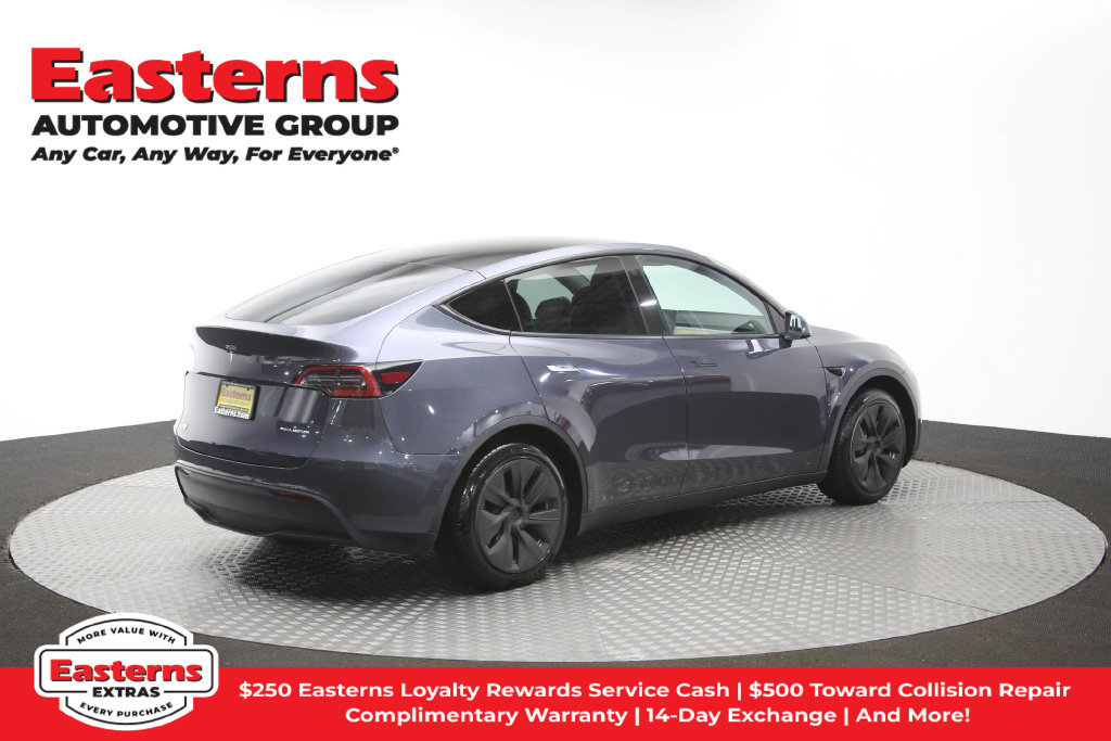 Used 2022 Tesla Model Y Long Range AWD/4WD image 37