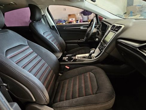 Used 2016 Ford Fusion SE FWD image 15