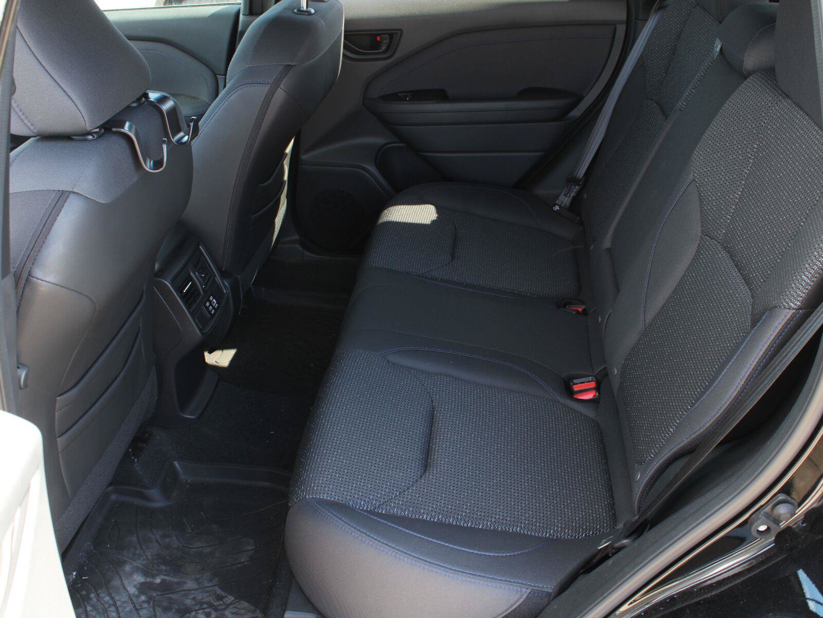 Used 2025 Subaru Forester Premium AWD/4WD image 17