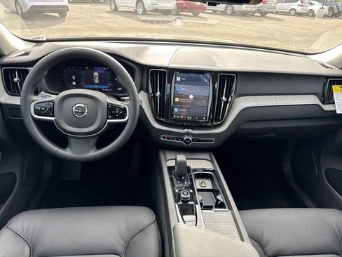 New 2025 Volvo XC60 B5 Plus w/ Climate Package PRO image 23