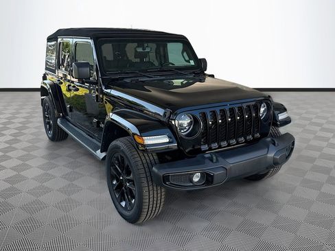 Used 2021 Jeep Wrangler Unlimited Sahara w/ Dual Top Group AWD/4WD image 4