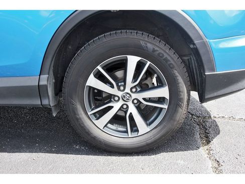 Used 2016 Toyota RAV4 XLE w/ Convenience Package FWD image 26