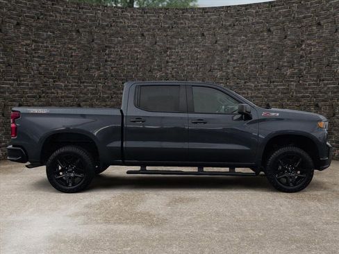 Used 2022 Chevrolet Silverado 1500 Custom Trail Boss w/ Safety Confidence Package image 3