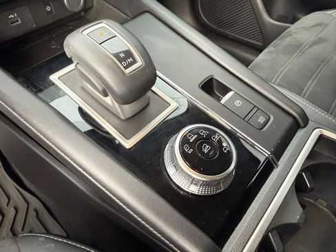 Used 2022 Mitsubishi Outlander SEL Black Edition image 51