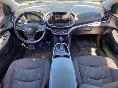 Used 2018 Chevrolet Volt LT w/ Comfort Package FWD image 10