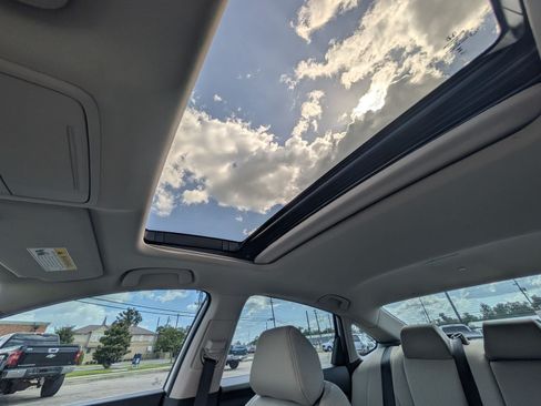 Used 2025 Honda Accord SE image 14