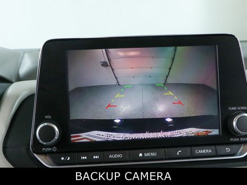 Used 2024 Nissan Rogue SV FWD image 18