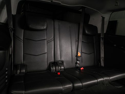 Used 2018 Cadillac Escalade Premium Luxury image 27