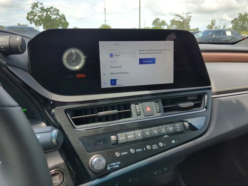 New 2025 Lexus ES 350 w/ Premium Package image 24