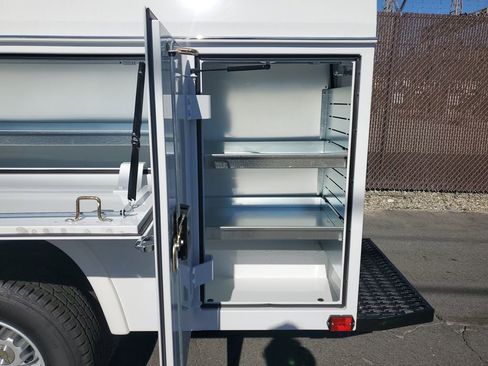 New 2025 Chevrolet Express 3500 w/ Power Convenience Package image 9