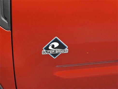 Used 2024 Ford Bronco Sport Outer Banks w/ Tech Package image 27