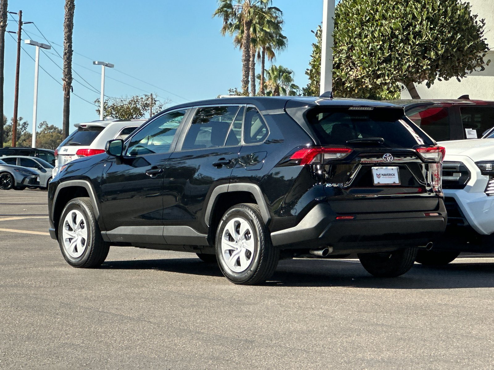 Used 2025 Toyota RAV4 LE FWD image 3