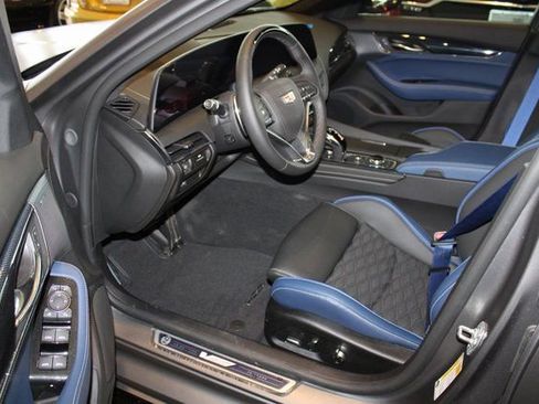 Used 2025 Cadillac CT5 V Blackwing w/ LE Monstre Special Edition image 8