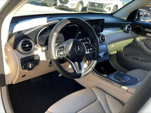 Used 2021 Mercedes-Benz GLC 300 4MATIC image 17