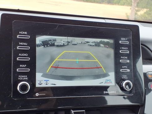 Used 2022 Toyota Camry SE w/ Cold Weather Package image 15