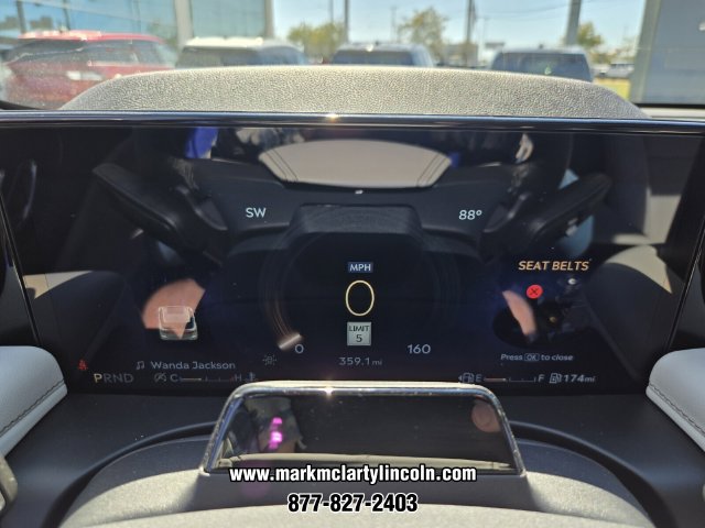 New 2027 Lincoln Aviator AWD image 22