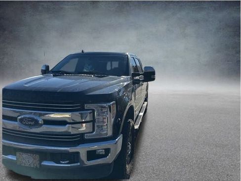 Used 2019 Ford F350 Lariat w/ Lariat Ultimate Package image 18