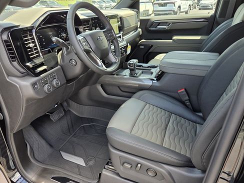 New 2026 Chevrolet Silverado 1500 ZR2 w/ Dark Appearance Package AWD/4WD image 5