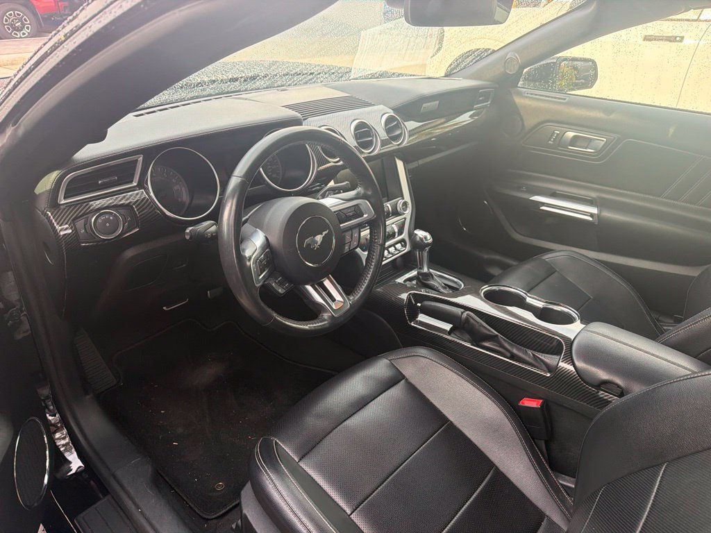 Used 2022 Ford Mustang Premium RWD image 2