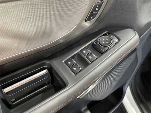 New 2025 Ford Expedition Active image 19