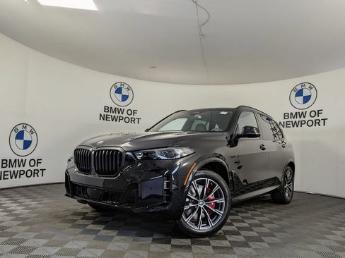 New 2026 BMW X5 xDrive40i w/ M Sport Package AWD/4WD image 1