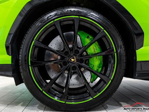 Used 2022 Lamborghini Urus AWD/4WD image 82