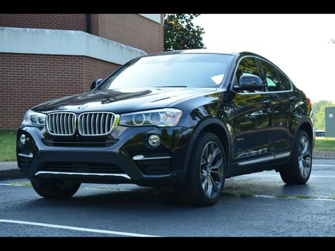 Used 2018 BMW X4 xDrive28i AWD/4WD image 1