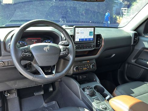 Used 2023 Ford Bronco Sport Outer Banks w/ Tech Package image 30