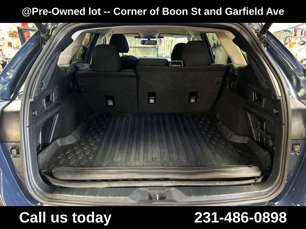 Used 2024 Subaru Outback Premium AWD/4WD image 27