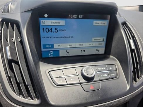 Used 2017 Ford Escape SE w/ Equipment Group 201A FWD image 23