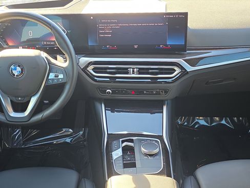 Used 2024 BMW 330i xDrive Sedan w/ Premium Package image 15